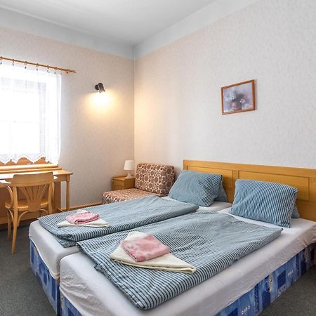 Hotel Malá Rennerovka Strážné Esterno foto
