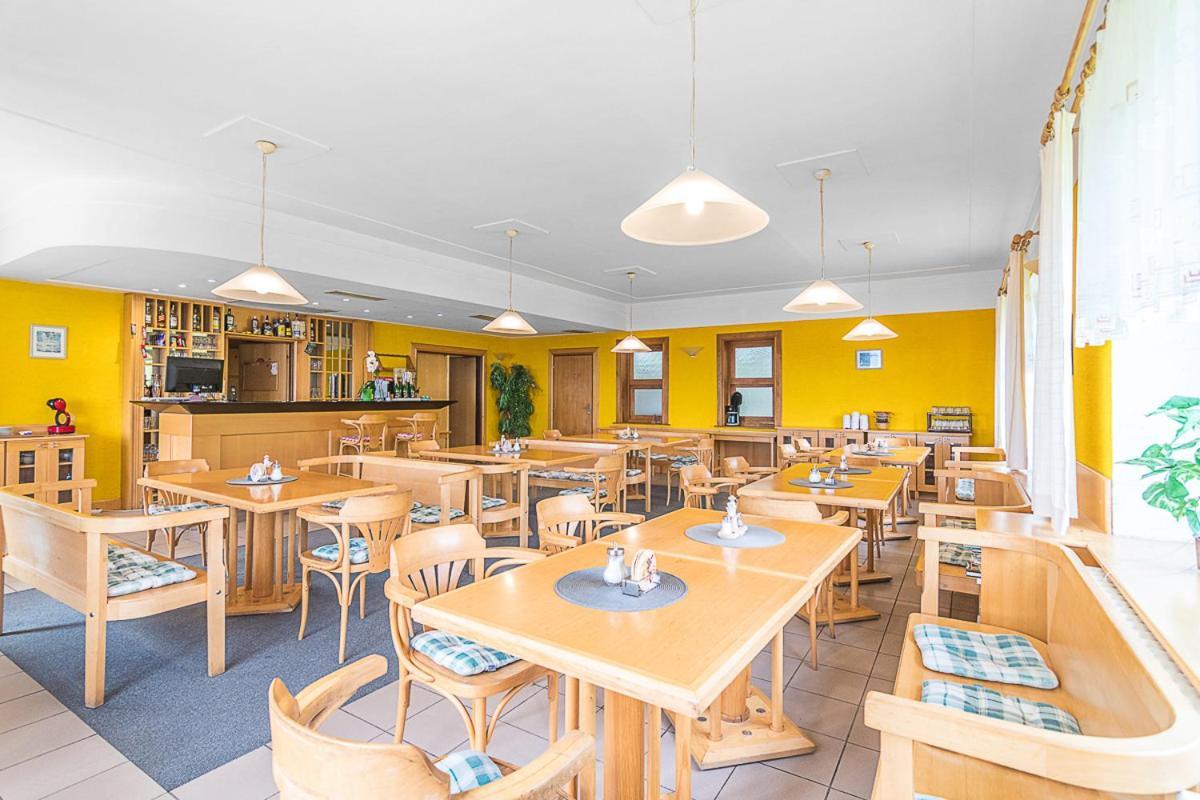 Hotel Malá Rennerovka Strážné Esterno foto