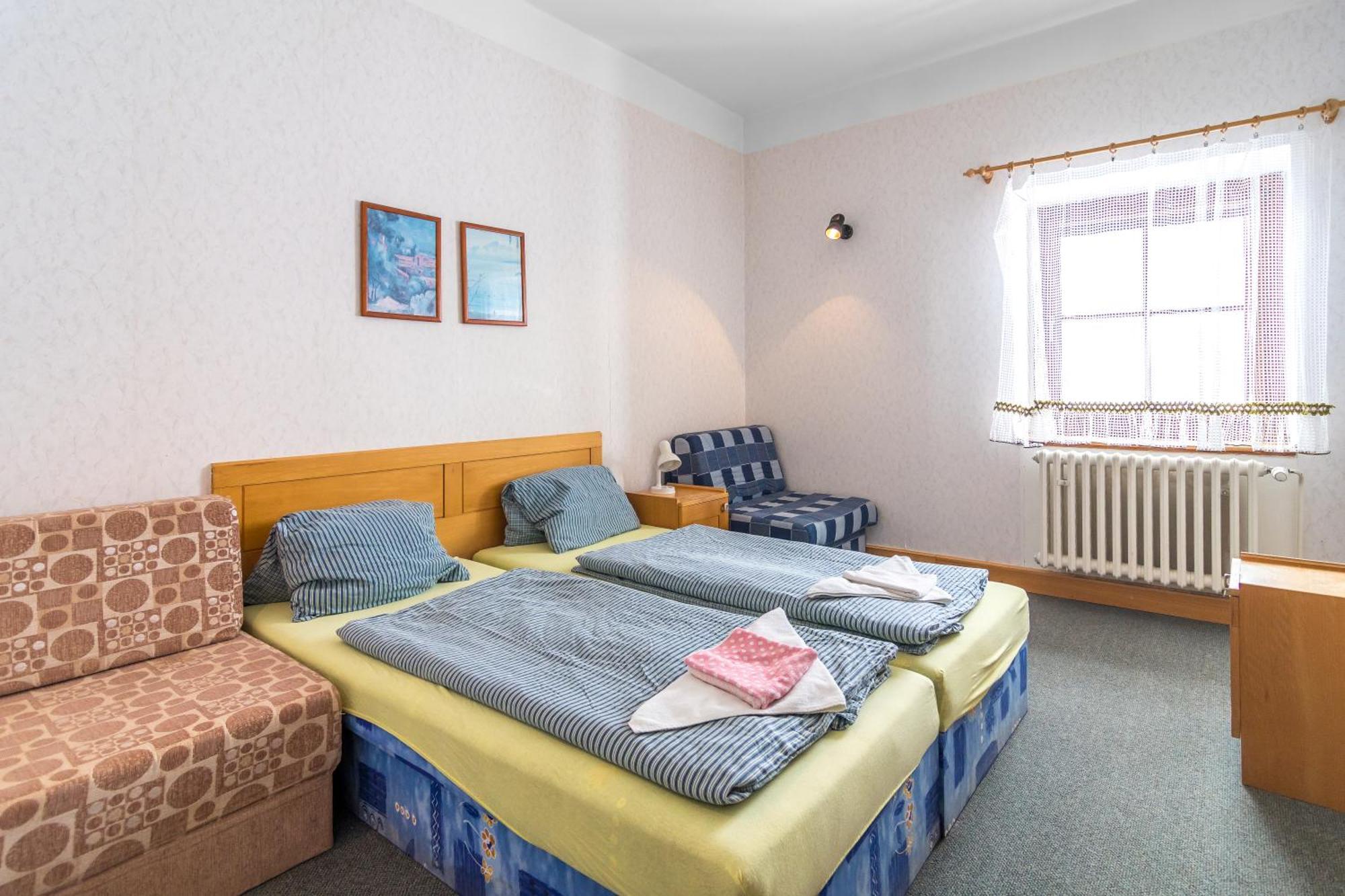 Hotel Malá Rennerovka Strážné Esterno foto